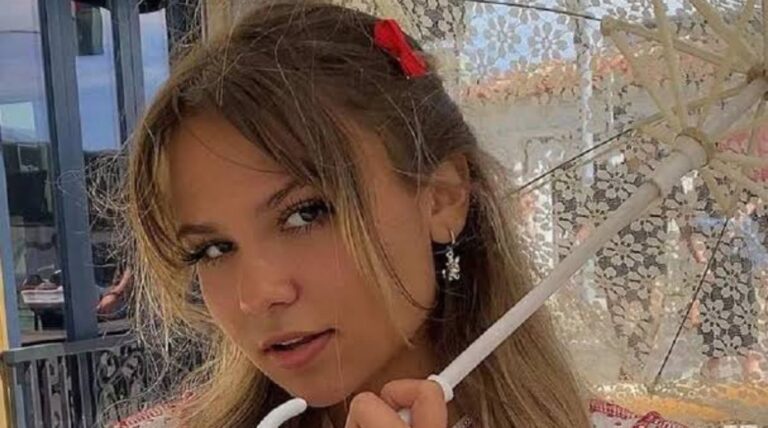 Who Is Ester Dobrik?